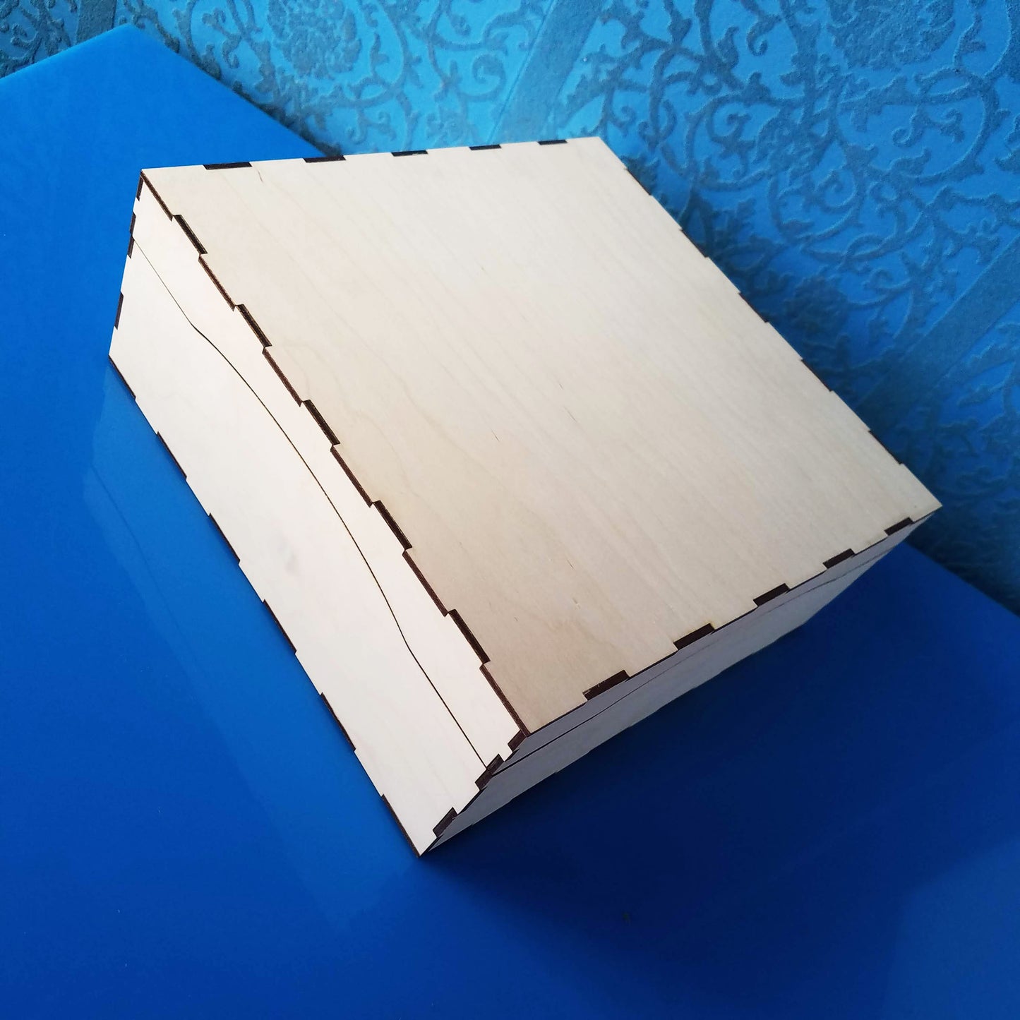 Laser Cut - 10" x 10" Crafting box (Digital download)